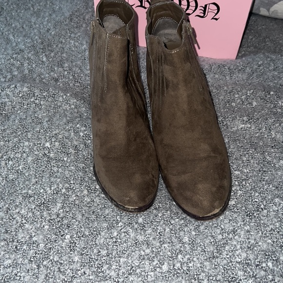 Ankle high dark brown ankle boot - Picture 2 of 5
